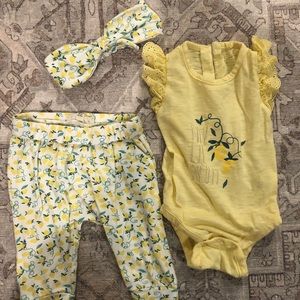 Jessica Simpson 3 pc set size 3-6